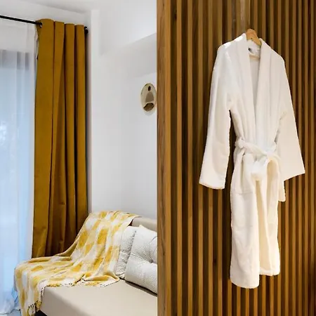 Apartment 06